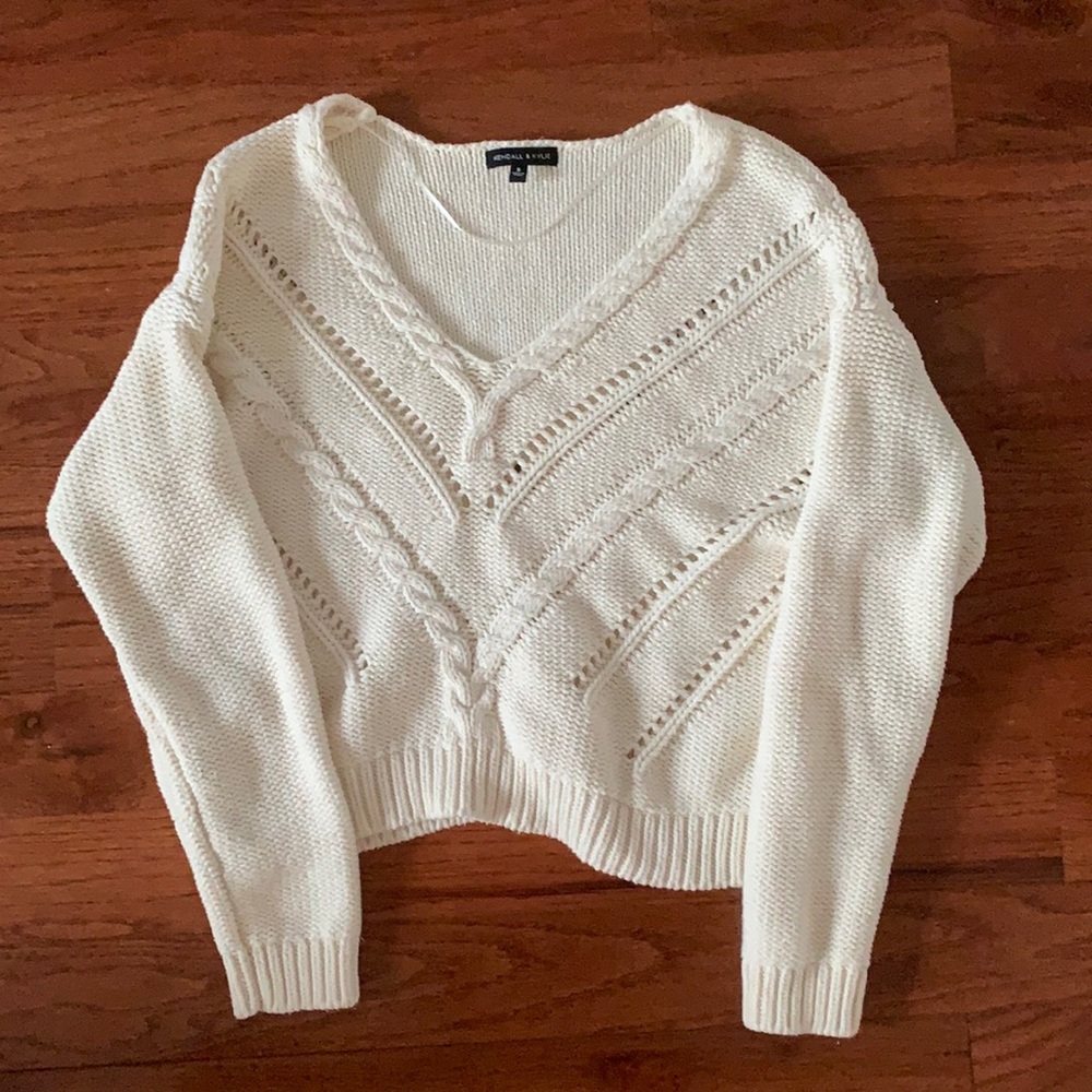 Off white cropped v neck sweater